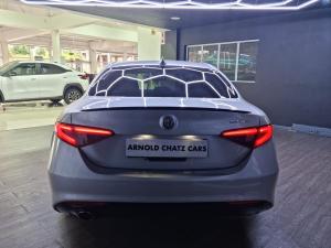 Alfa Romeo Giulia 2.0T - Image 19