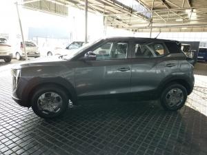 Mahindra XUV 3XO 1.2T MX2 auto - Image 4