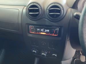 Nissan NP200 1.6i safety pack (aircon) - Image 11