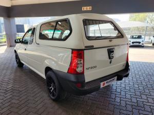 Nissan NP200 1.6i safety pack (aircon) - Image 5