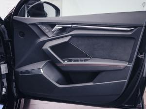 Audi RS3 Sportback quattro - Image 17