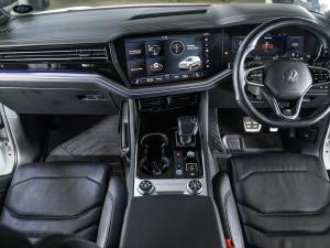 Volkswagen Touareg V6 TDI Executive R-Line - Image 24