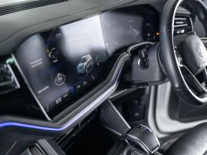 Volkswagen Touareg V6 TDI Executive R-Line - Image 27