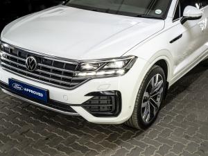 Volkswagen Touareg V6 TDI Executive R-Line - Image 8