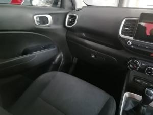 Hyundai Venue 1.2 Motion - Image 28