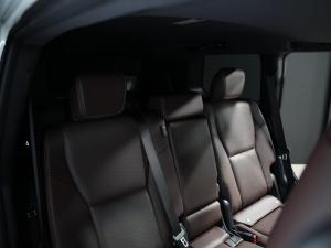 Toyota Land Cruiser Prado 2.8GD VX-R - Image 9