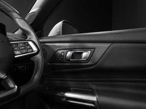 Ford Mustang 5.0 GT fastback - Image 19