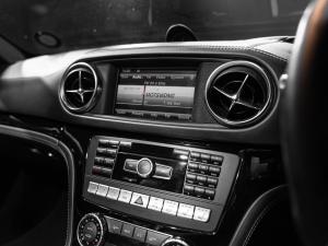Mercedes-Benz SL SL63 - Image 17