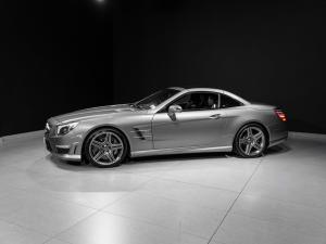 Mercedes-Benz SL SL63 - Image 23
