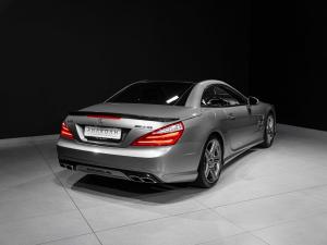 Mercedes-Benz SL SL63 - Image 26