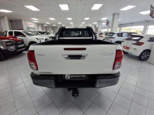 Toyota Hilux 2.4GD-6 Xtra cab Raider manual - Image 5