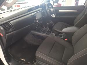 Toyota Hilux 2.4GD-6 Xtra cab Raider manual - Image 7