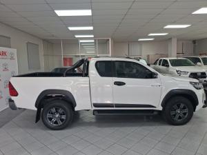 Toyota Hilux 2.4GD-6 Xtra cab Raider manual - Image 3
