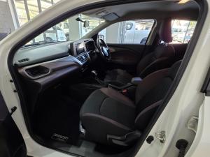 Toyota Starlet Cross 1.5 XS auto - Image 7