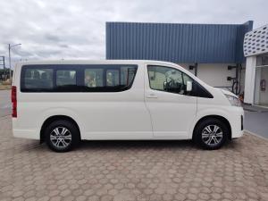 Toyota Quantum 2.8 LWB bus 11-seater GL - Image 3