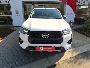 Toyota Hilux 2.8GD-6 double cab Raider auto - Image 4