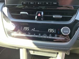 Toyota Corolla Cross 1.8 XS - Image 15