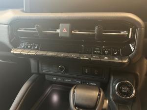 Toyota Land Cruiser Prado 2.8GD VX-L - Image 13