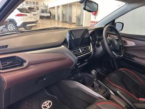 Toyota Starlet Cross 1.5 XR manual - Image 7