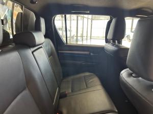 Toyota Hilux 2.8GD-6 double cab 4x4 Legend auto - Image 15