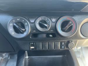 Toyota Hilux 2.4 GD-6 RB RaiderE/CAB - Image 18