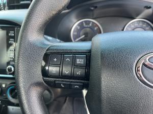 Toyota Hilux 2.4 GD-6 RB SRXE/CAB - Image 9