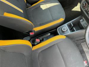 Renault Kwid 1.0 Climber 5-Door AMT - Image 12