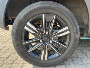 Renault Kwid 1.0 Climber 5-Door AMT - Image 20
