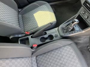 Volkswagen Polo 1.6 Tiptronic - Image 12