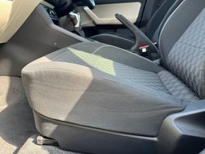 Volkswagen Polo 1.6 Tiptronic - Image 19