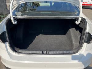 Volkswagen Polo 1.6 Tiptronic - Image 20