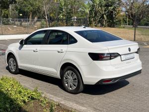 Volkswagen Polo 1.6 Tiptronic - Image 23