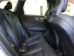 Volvo XC60 T8 Recharge AWD R-Design - Image 5