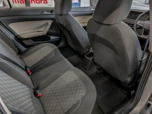 Volkswagen Polo sedan 1.6 manual - Image 8