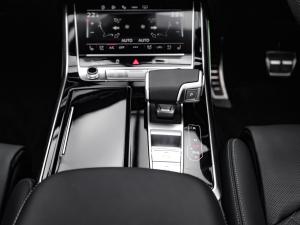Audi Q7 55TFSI quattro Black Edition - Image 16
