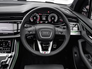 Audi Q7 55TFSI quattro Black Edition - Image 17