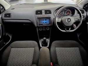 Volkswagen Polo Vivo hatch 1.4 Life - Image 12