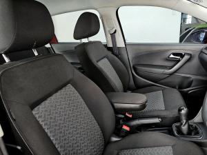 Volkswagen Polo Vivo hatch 1.4 Life - Image 15