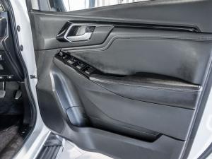 Isuzu D-Max 3.0TD double cab V-Cross - Image 24