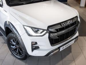 Isuzu D-Max 3.0TD double cab V-Cross - Image 4