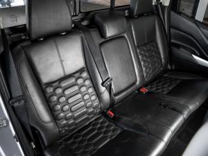 Nissan Navara 2.5DDTi double cab LE Plus 4x4 - Image 26