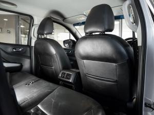Nissan Navara 2.5DDTi double cab LE Plus 4x4 - Image 27