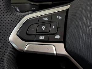 Volkswagen T-Roc 2.0TSI 4Motion R-Line - Image 17