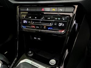 Volkswagen T-Roc 2.0TSI 4Motion R-Line - Image 20