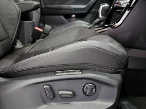 Volkswagen T-Roc 2.0TSI 4Motion R-Line - Image 8