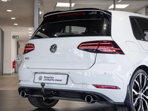 Volkswagen Golf GTI - Image 10