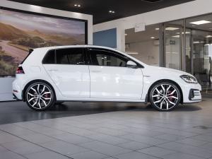 Volkswagen Golf GTI - Image 13