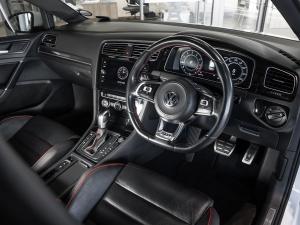 Volkswagen Golf GTI - Image 18