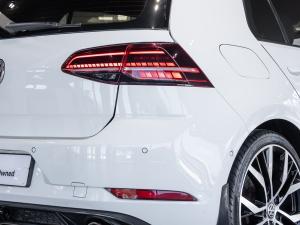 Volkswagen Golf GTI - Image 9
