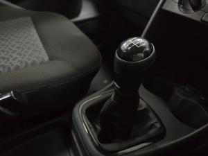 Volkswagen Polo Vivo hatch 1.4 Life - Image 13